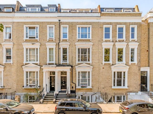 Apartment for rent in Earl's Court, Greater London