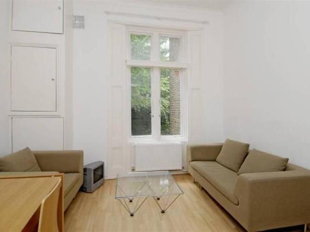 Apartment for rent in Earl's Court, Isle Of Man