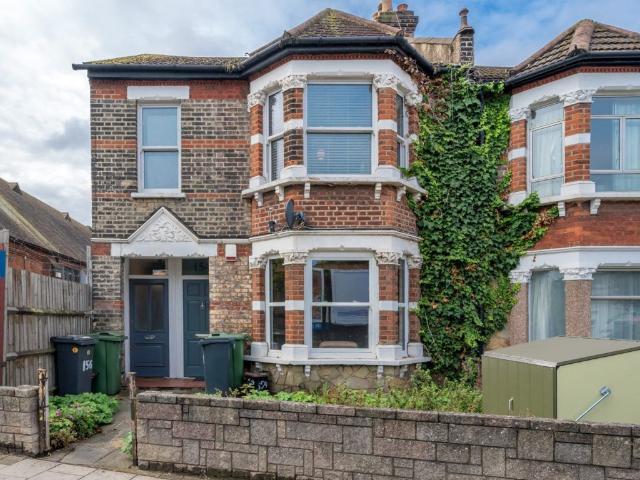 Apartment for rent in Streatham, Greater London