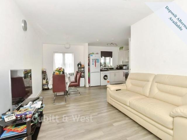 Apartment for rent in Tinsley Green, Crawley