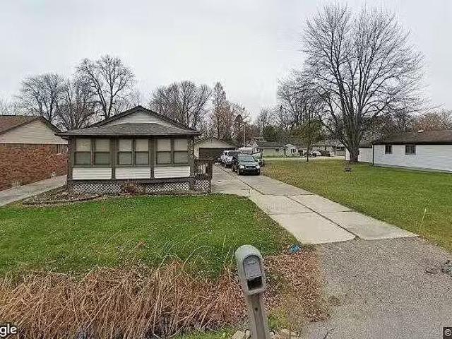 House for sale in Clinton Township