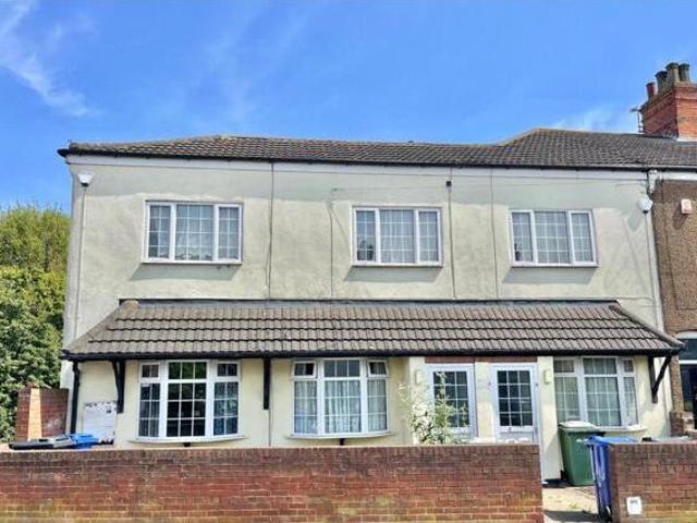 House for sale in Grimsby, North East Lincolnshire