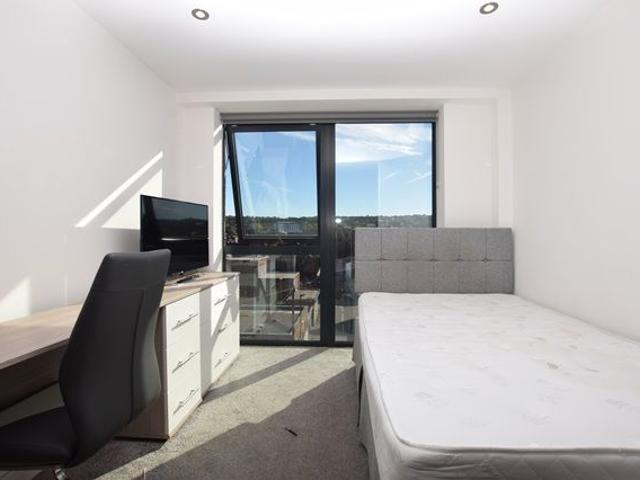 Studio for rent in The Heart of the City, Sheffield