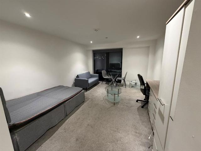 Studio for rent in The Heart of the City, Sheffield