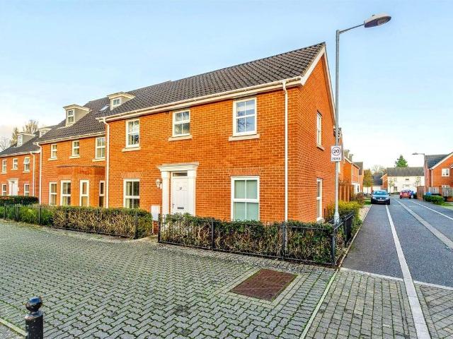 Apartment for rent in Earlham Rise, East Bank