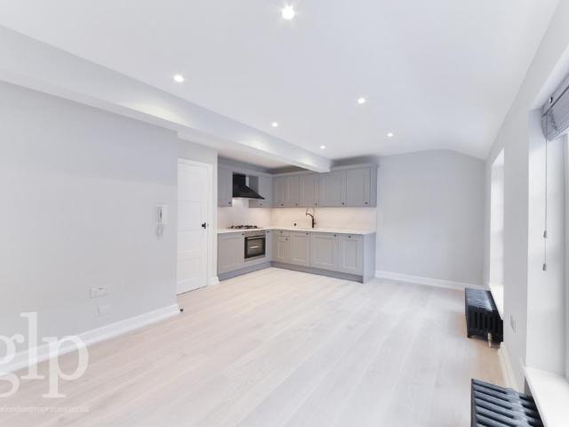 Apartment for rent in Seven Dials, Bloomsbury