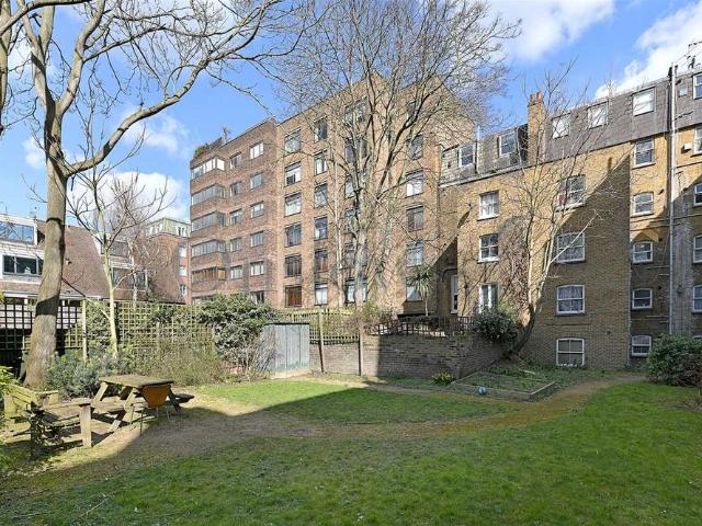 Apartment for rent in Earl's Court, Greater London