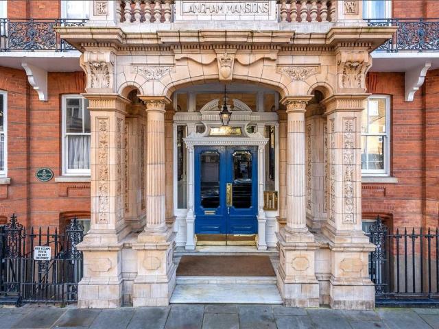 Apartment for rent in Earl's Court, Greater London