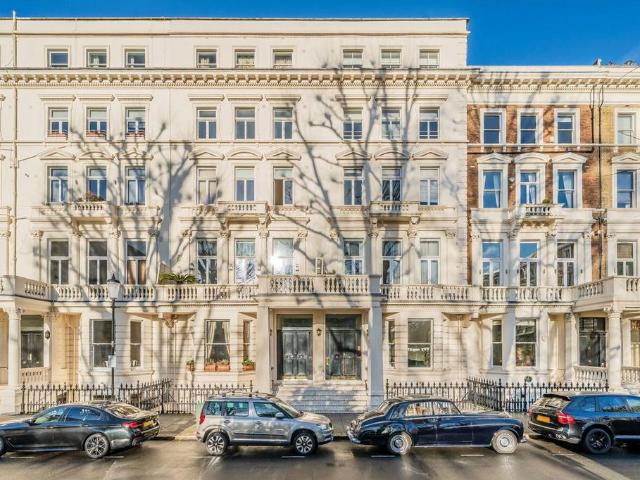 House for rent in Earl's Court, Greater London