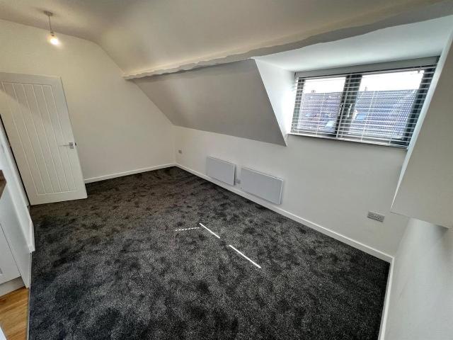 Studio for rent in West Midlands
