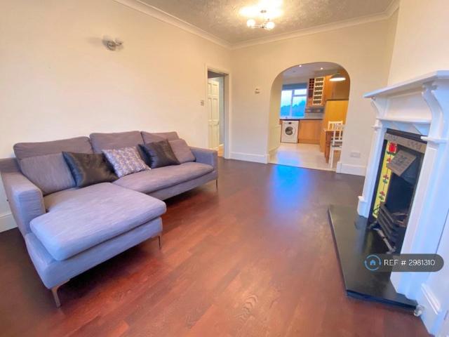 Apartment for rent in Earlsfield, Greater London