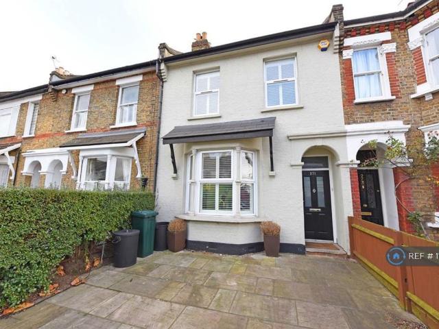 Apartment for rent in Earlsfield, Greater London