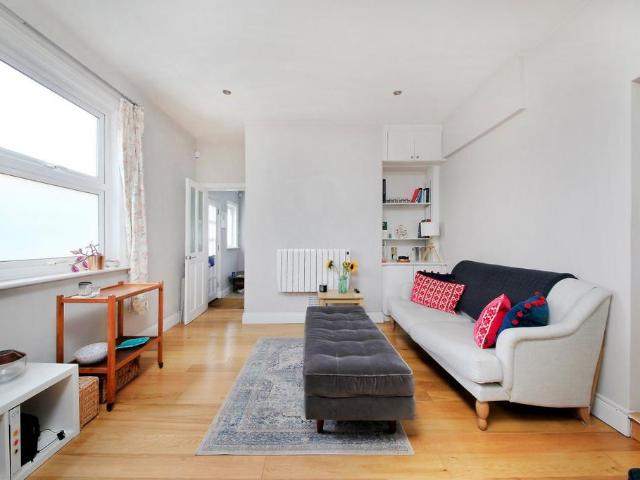 Apartment for rent in London Borough of Wandsworth, Greater London