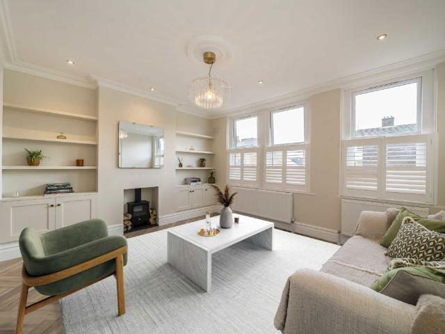 Apartment for rent in Earlsfield, Greater London