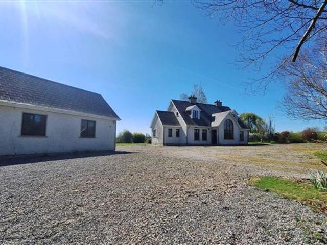 Farm for sale in Callan