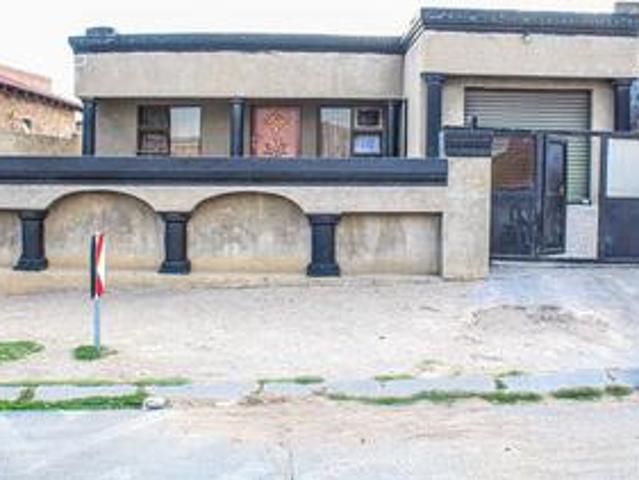 House for sale in Tembisa