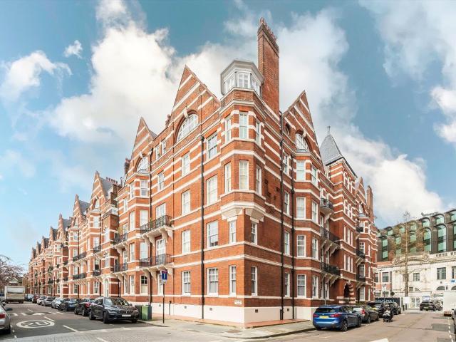 Apartment for rent in London Borough of Hammersmith and Fulham, Greater London