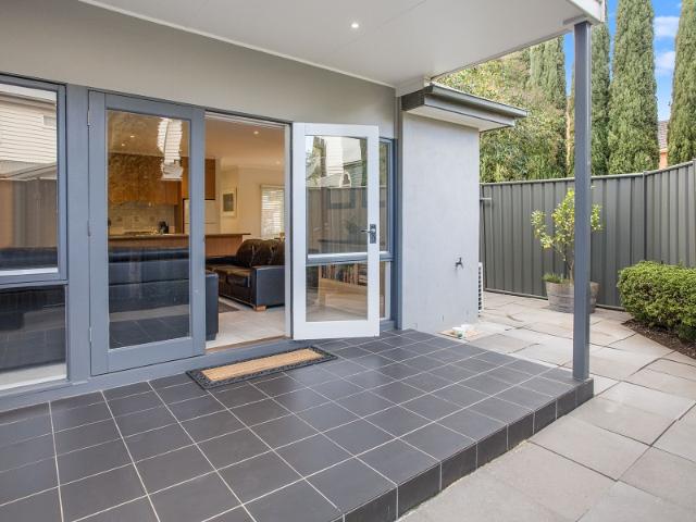 Townhouse for sale in Williamstown, Melbourne