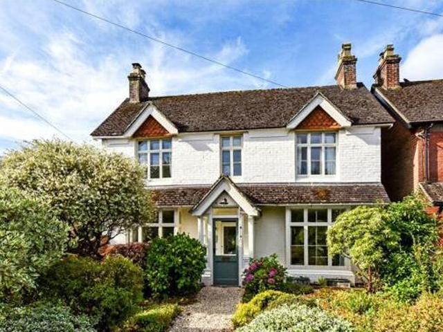 House for sale in Littlecote, West Sussex