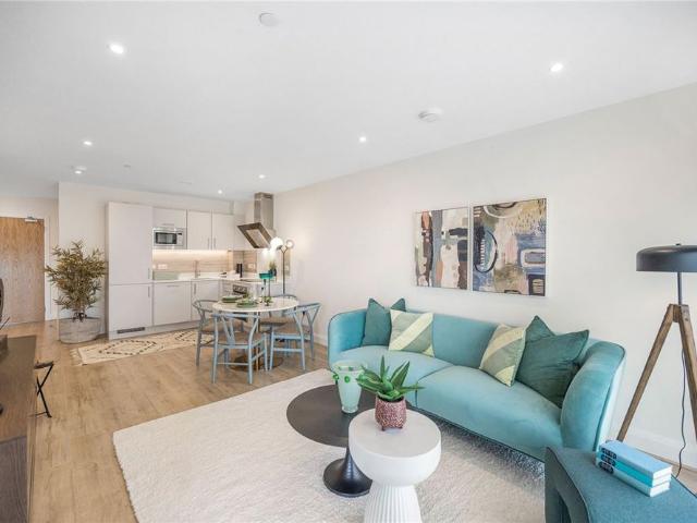 Apartment to rent in Bluebell, North Tipperary