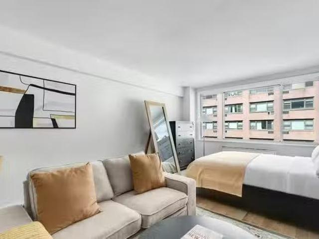 Apartment for rent in Arverne, New York