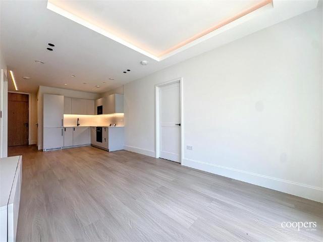 Apartment for rent in London Borough of Ealing, Greater London