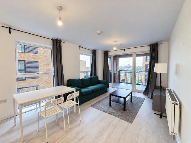 Apartment for rent in London Borough of Ealing, Greater London