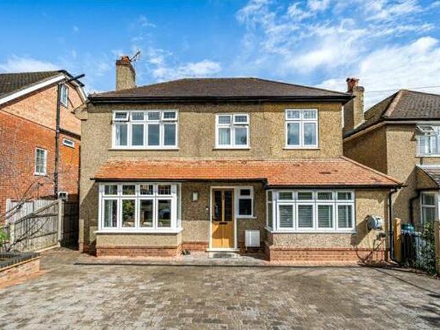 House for sale in Fole, Surrey