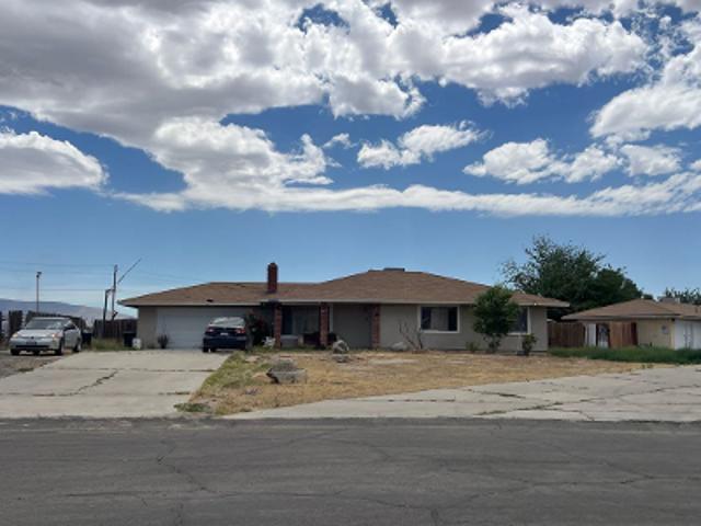 House for sale in Palmdale, California
