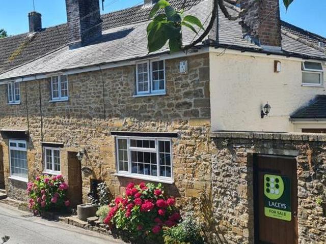 House for sale in Yeovil, Somerset