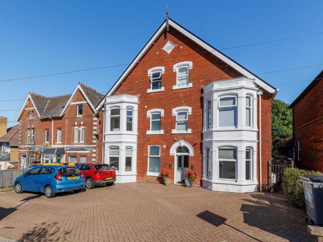 Apartment for rent in Osborne, East Cowes