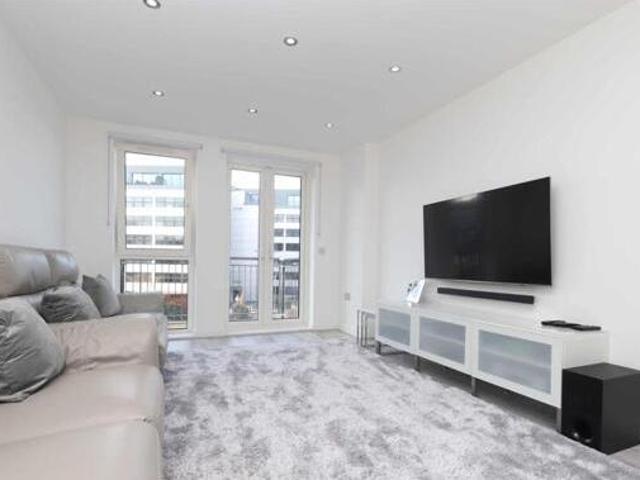House for sale in Greater London