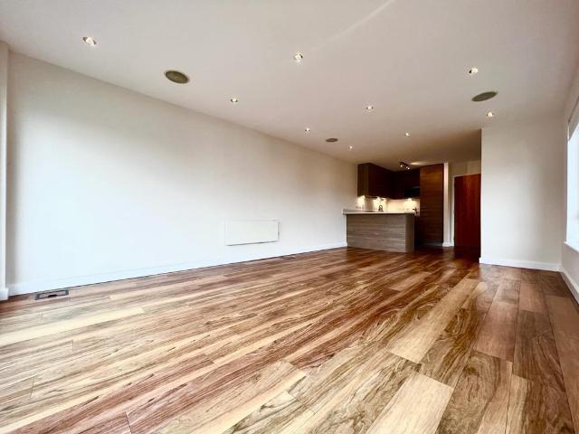 Apartment for rent in Colindale, Greater London