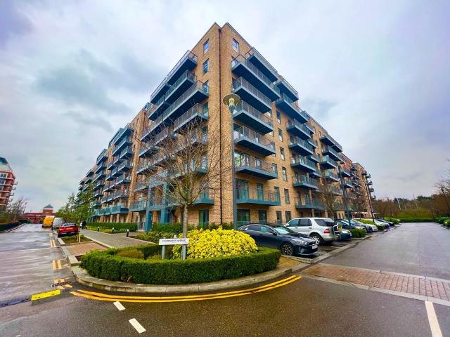 Apartment for rent in Beaufort Park, Greater London