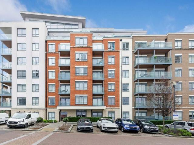 House for rent in Colindale, Greater London