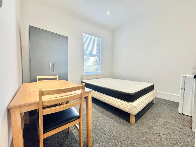 Studio for rent in East Dulwich, Greater London