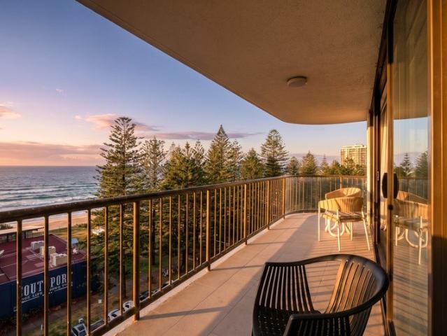 Apartment for sale in Main Beach, Gold Coast City