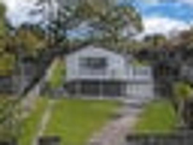 House for sale in Oratia