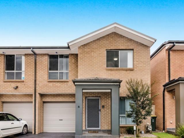Townhouse for sale in Schofields, Sydney