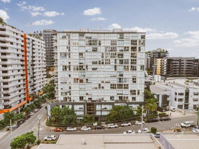 Apartment for sale in Newstead, Greater Brisbane