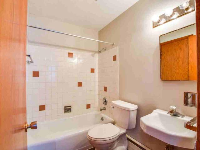 Apartment for rent in Monona, Wisconsin
