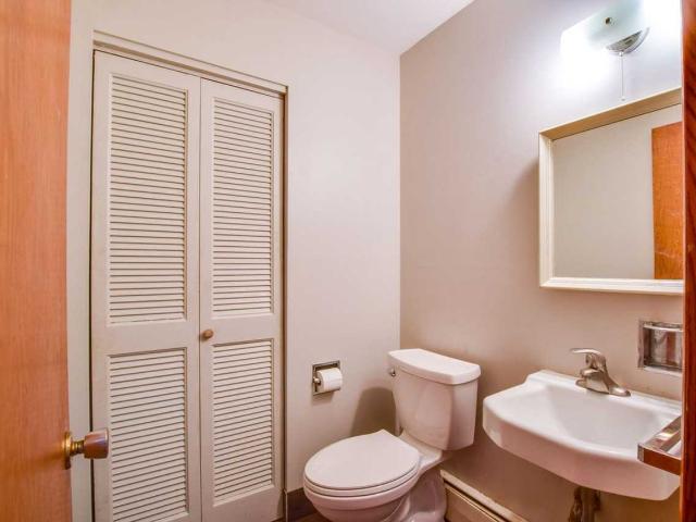 Apartment for rent in Monona, Wisconsin