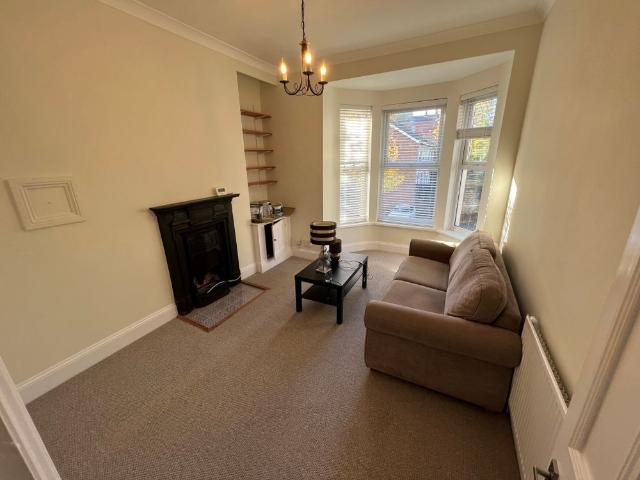 Apartment for rent in Plasnewydd, Falcon Lodge