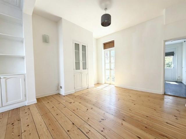 Apartment for rent in St Leonards, Watergate