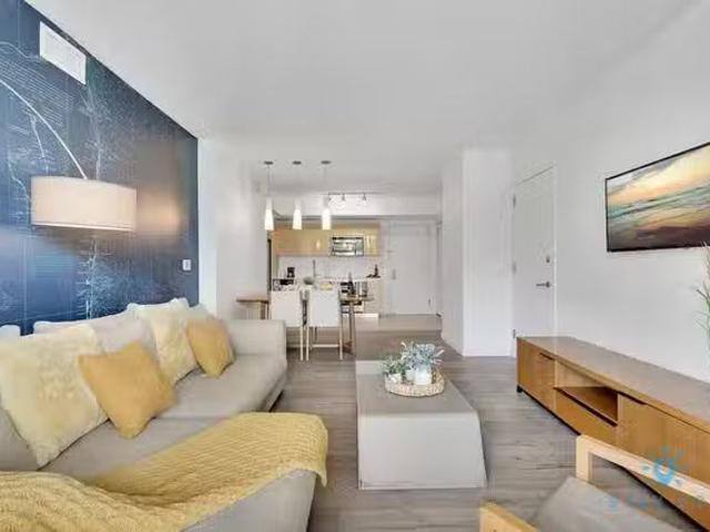 Apartment for rent in Hallandale, Florida