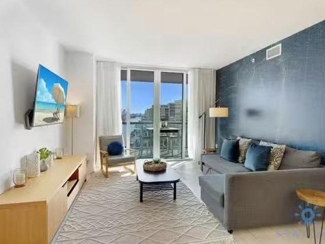 Apartment for rent in Hallandale, Florida