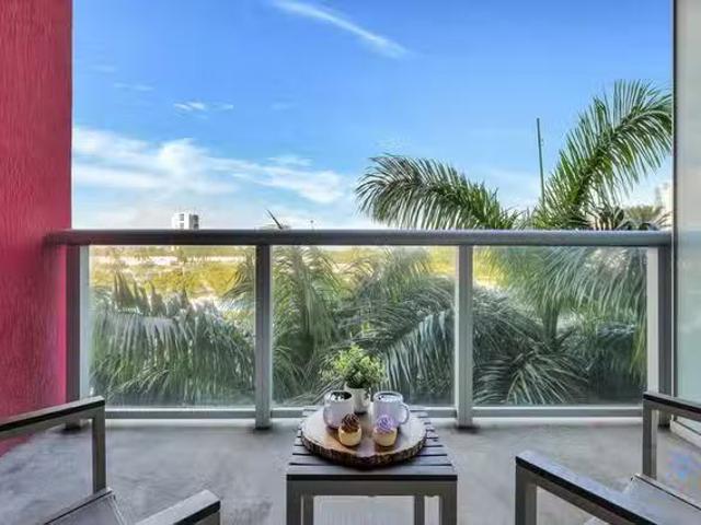 Apartment for rent in Hallandale, Florida