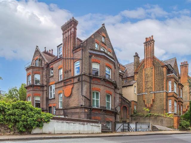 Studio for rent in Belsize Park, Greater London