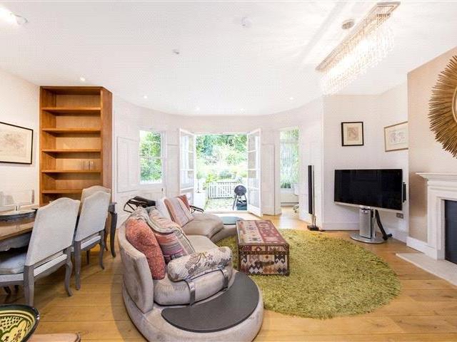 House for rent in Belsize Park, Greater London