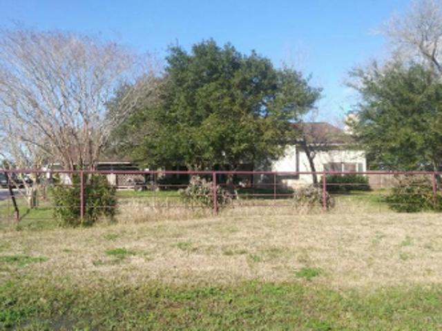 House for sale in Seguin, Texas